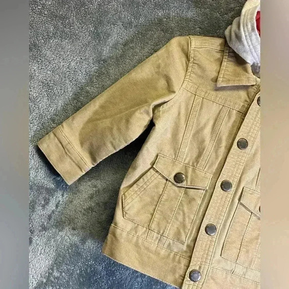 Genuine Kids from Oshkosh‎ hooded corduroy jacket size 18 months - Picture 4 of 11